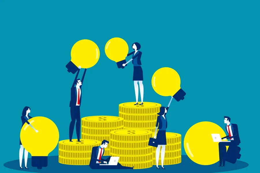 En gruppe mennesker som står på en gul plattform med ballonger