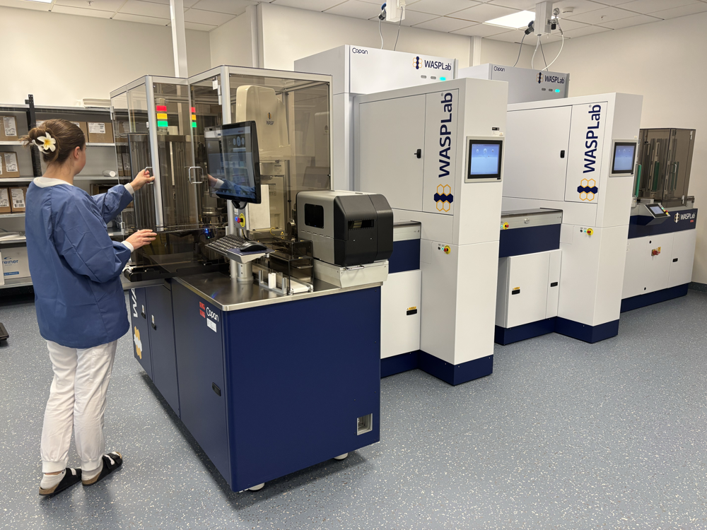 Arbeidsstasjon på laboratoriet
