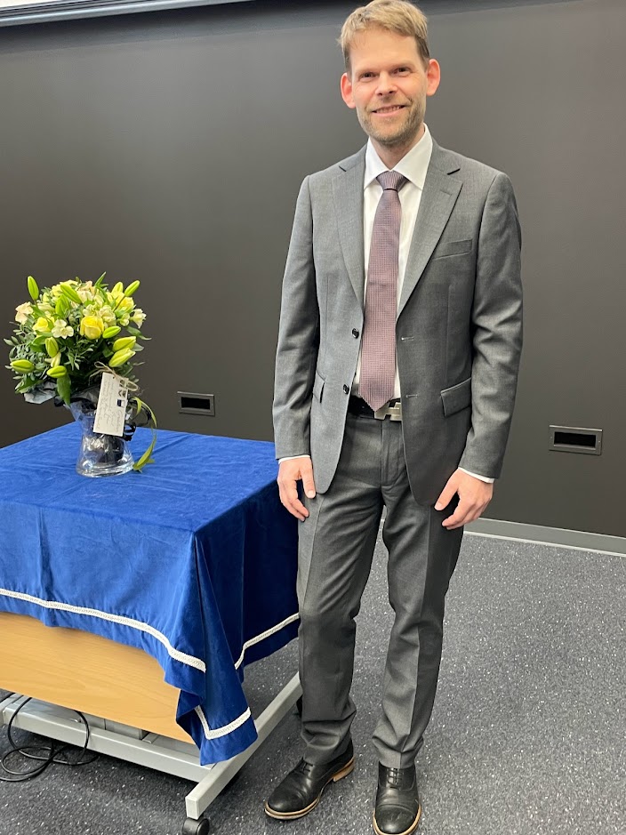 Øivind Kvammen disputas