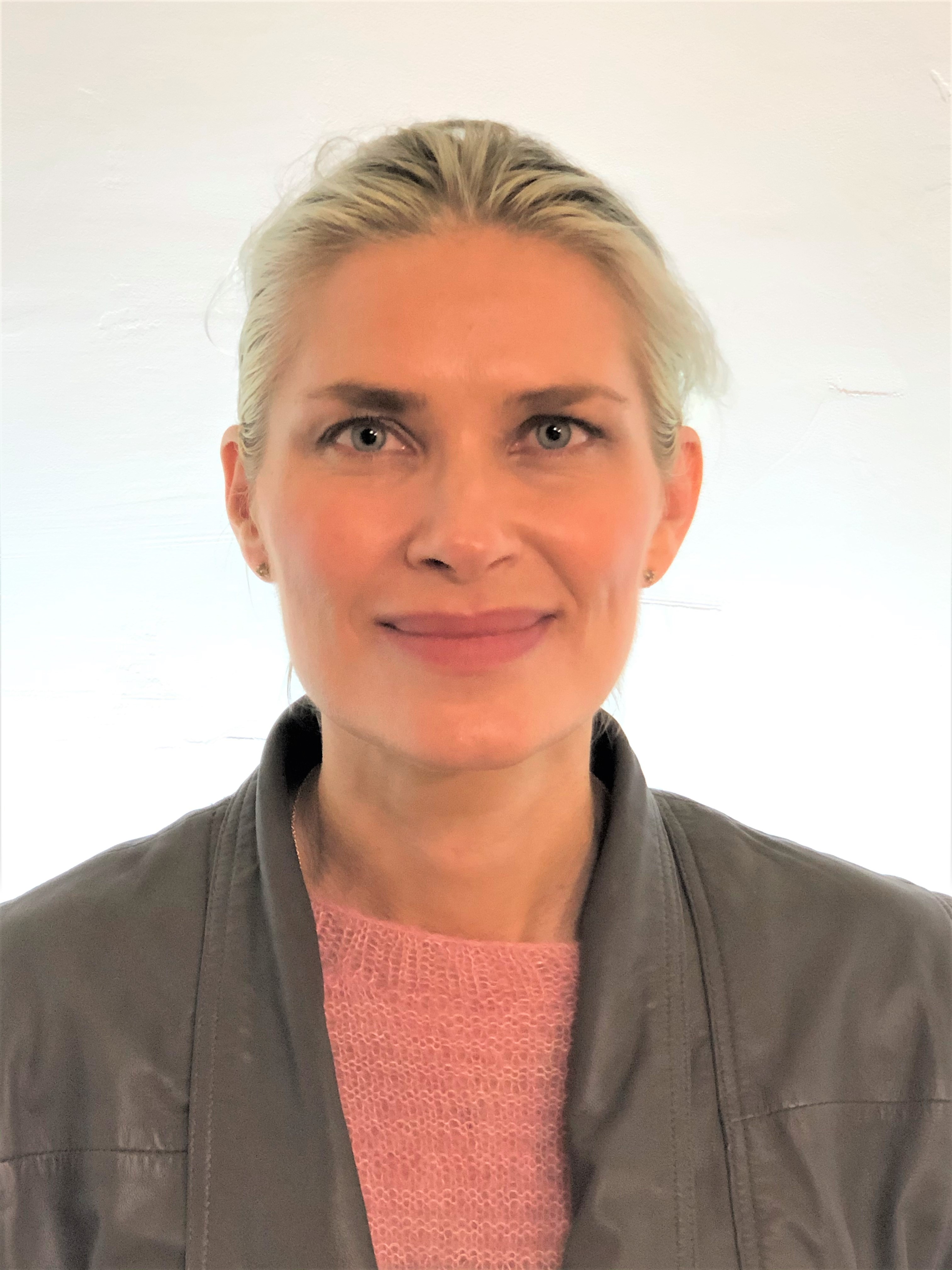 Rannveig Storaune Osnes jobbar til dagleg som psykiater ved Ålesund sjukehus