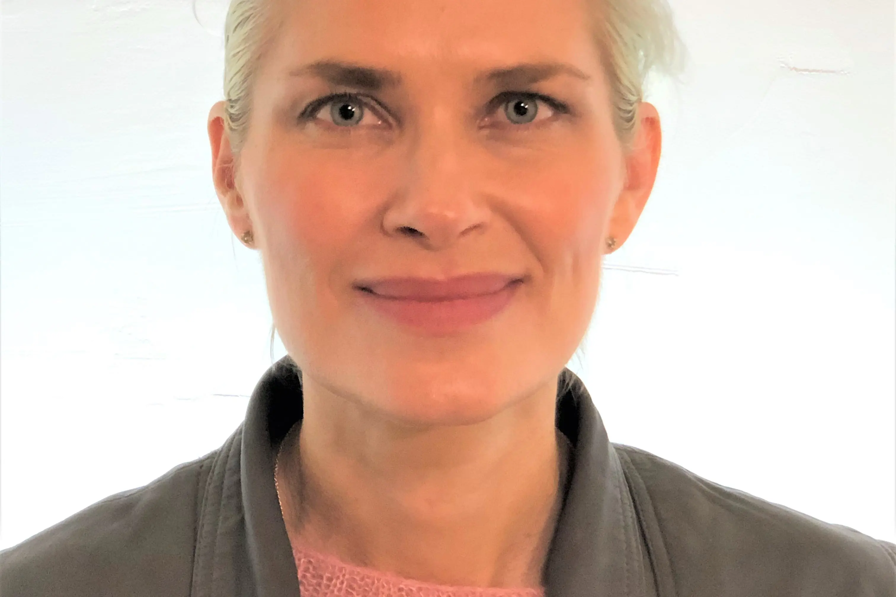 Rannveig Storaune Osnes jobbar til dagleg som psykiater ved Ålesund sjukehus