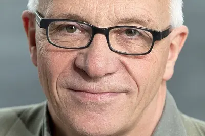 Rune Midgard_Portrett_400 x 500.jpg