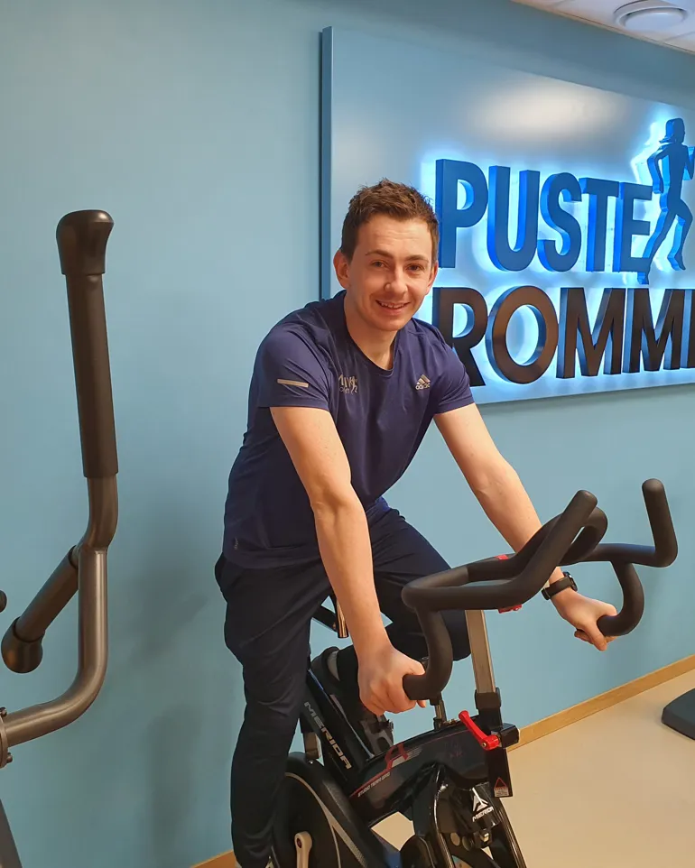 En person på sykkel