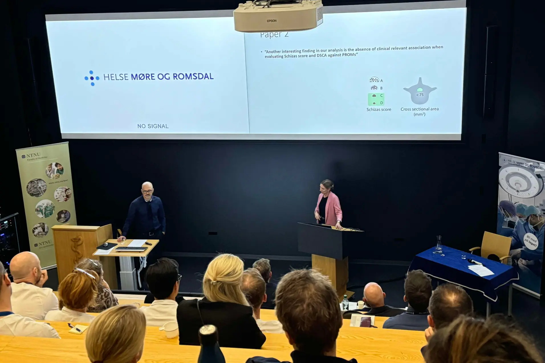 En person som holder en presentasjon