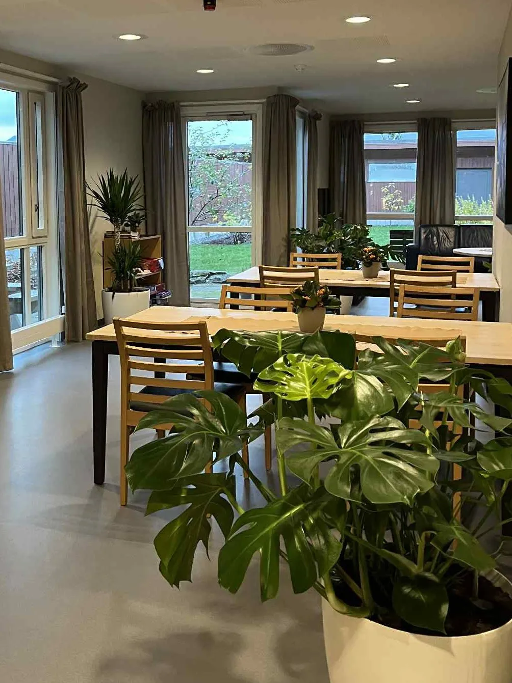 Fellesområde med spisebord